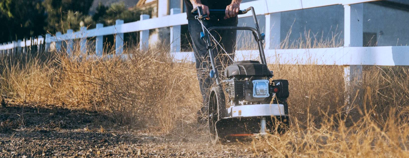 Walk-Behind Wheeled Trimmer Engines